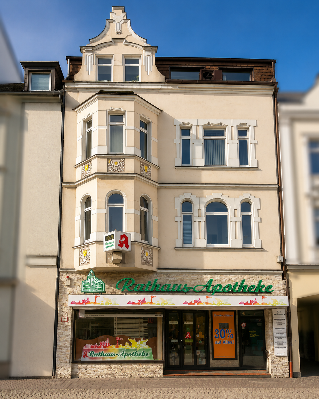 Historisches Wohn- und Geschäftshaus am Rathausplatz in Duisburg-Hamborn